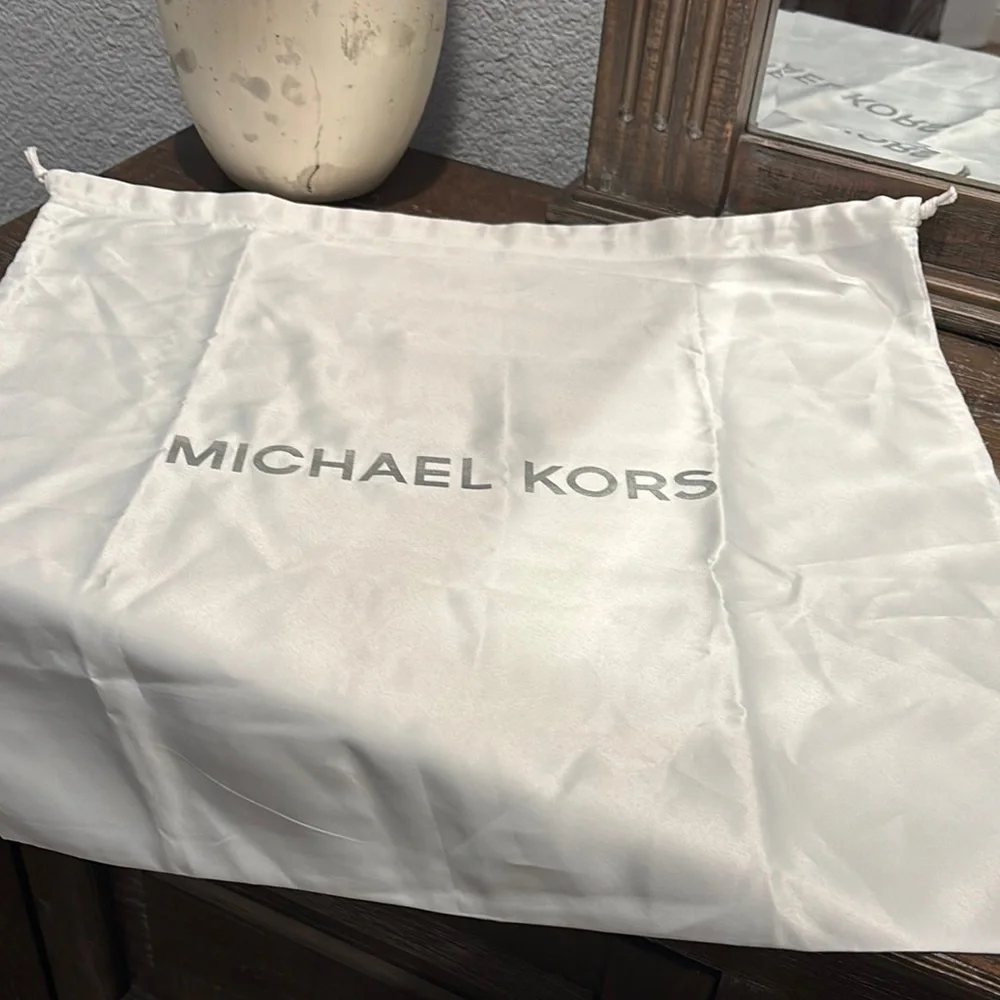 Michael Kors White Dust Bag 17.5” X 17.5” - Picture 1 of 6